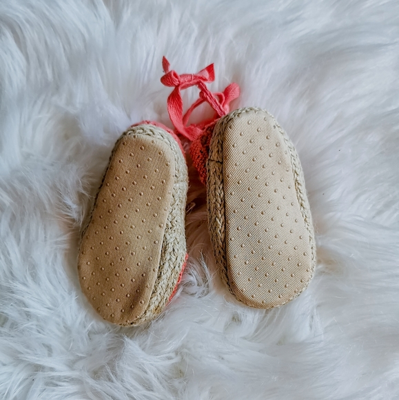 Old Navy Coral Baby Sandals - Picture 2 of 3